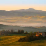 Not frar Pienza: one not
